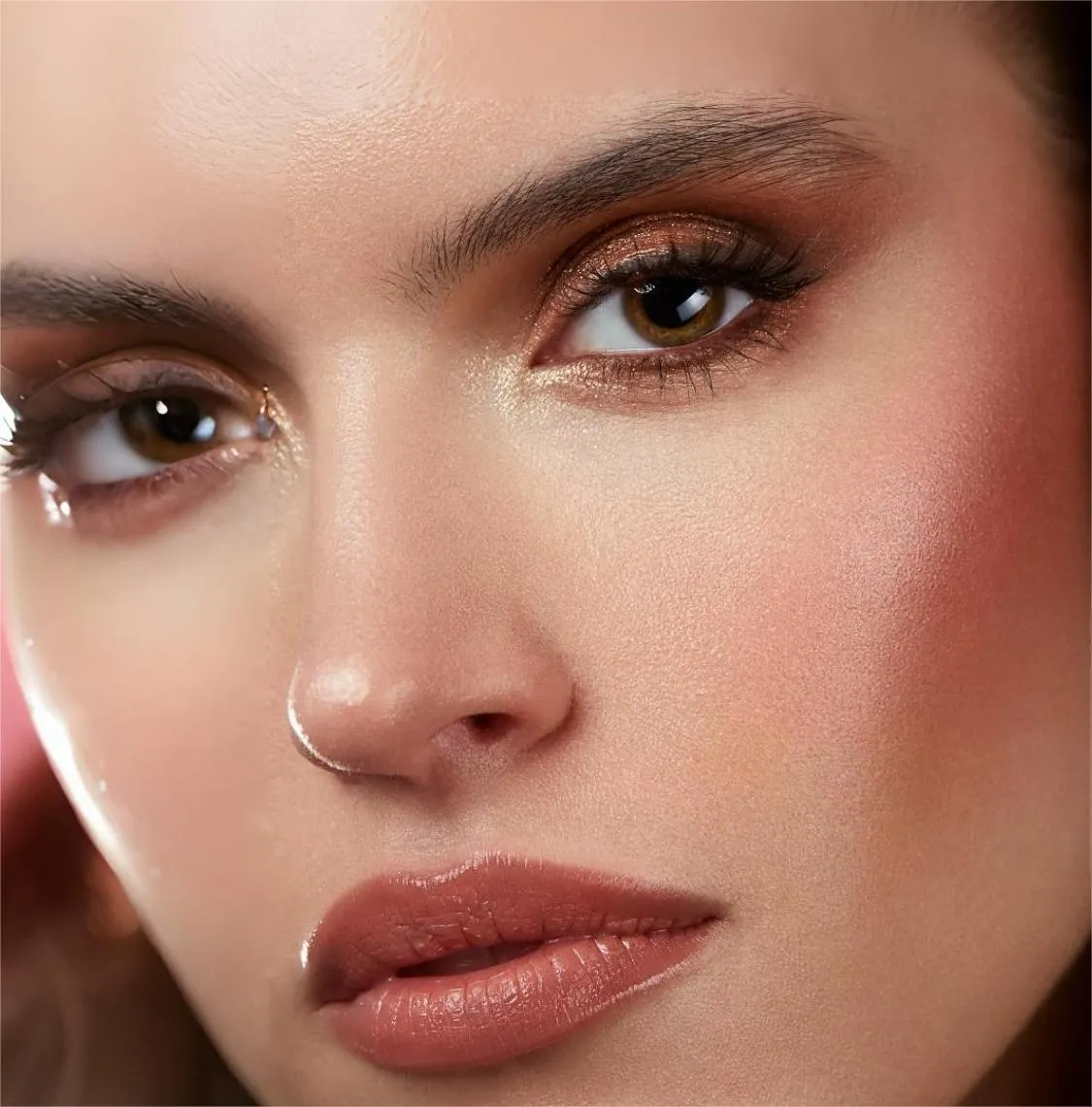 18 Colors Peach Please Eyeshadow Palette