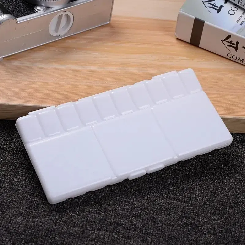 1pc Creative Art Palette Plastic New Small Watercolor Flip Paint Box Painting Tools Art Supplies | White