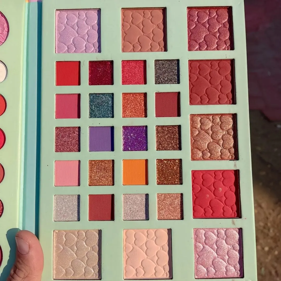 58 Color All-in-One Blush Highlighter Eyeshadow Makeup Palette