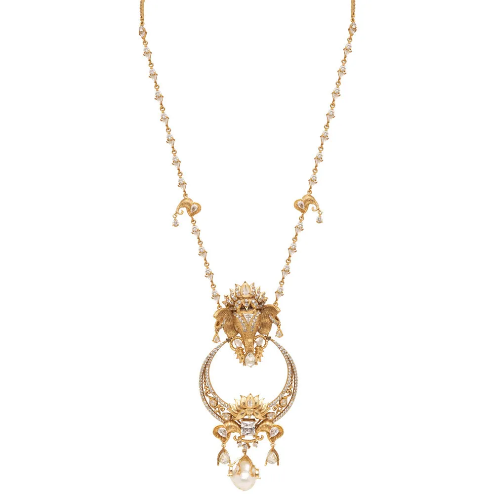 Alfil Crescentic Pendant