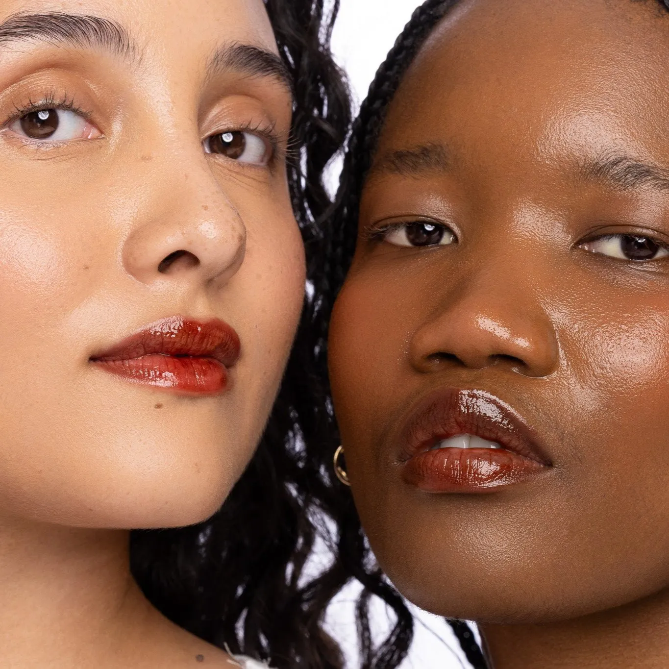 Cocoa Lip Glaze with Hyaluronic Acid & Peptides