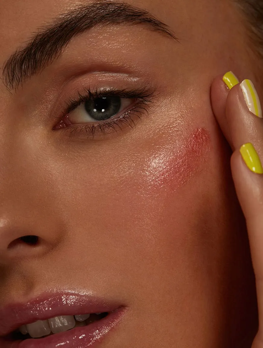 Dewy Highlight Glossy Cheek Glow