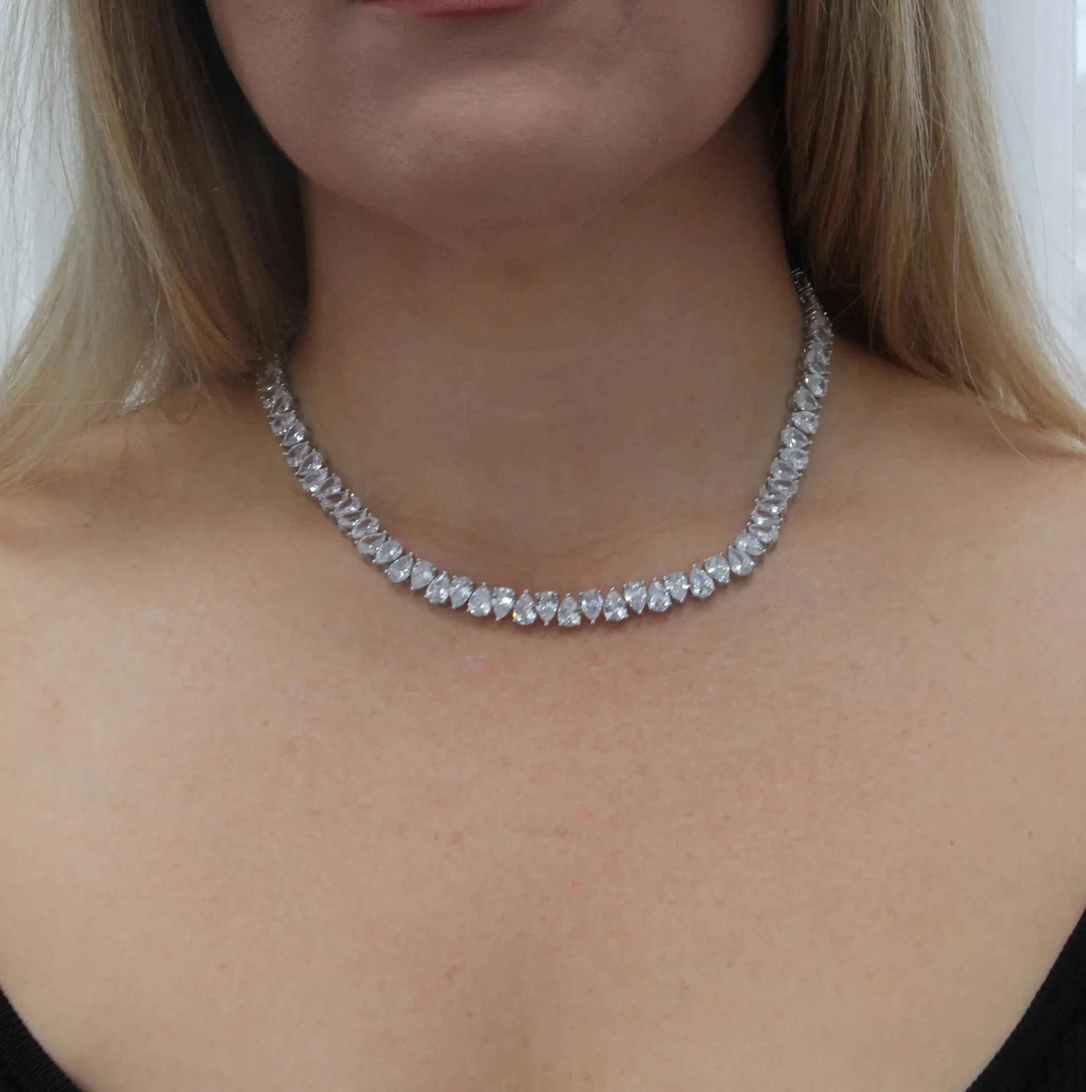 Eleganza Rose Gold Choker Necklace with white Zirconia