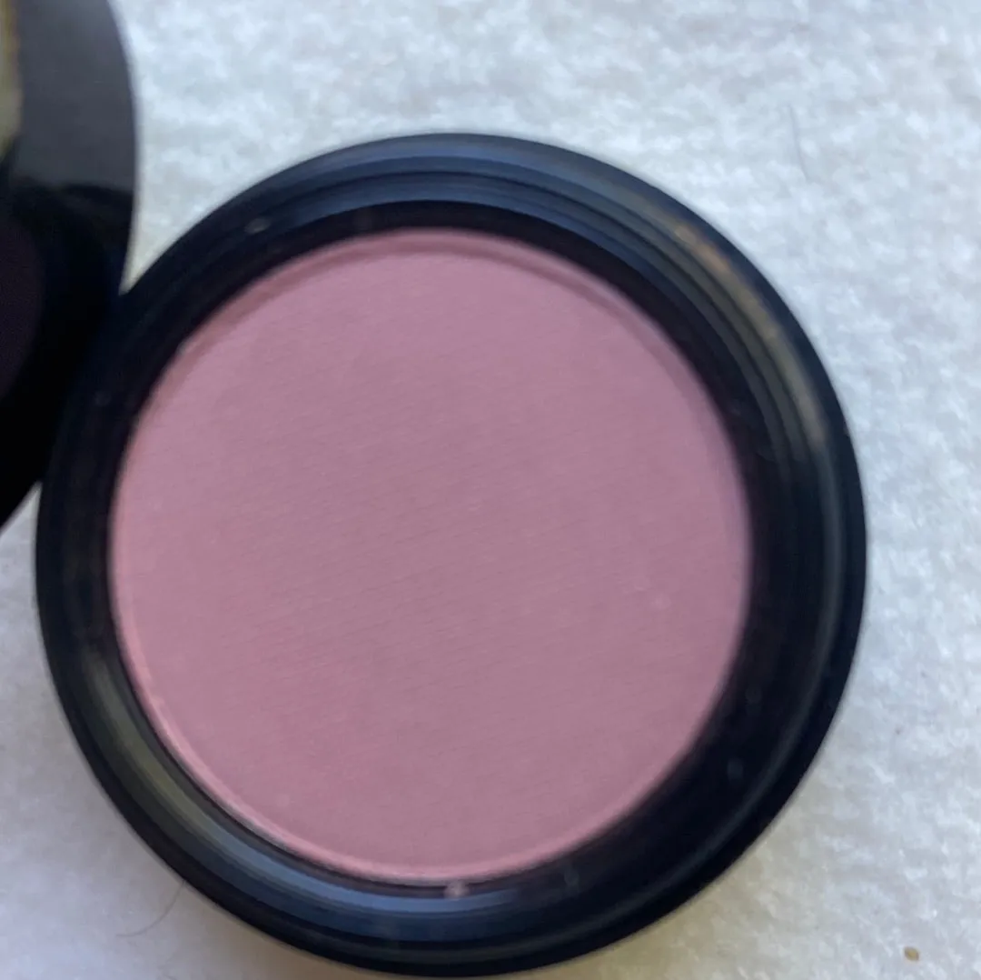 Eyeshadow Pots ~ Matte