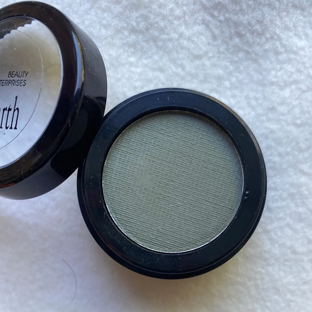 Eyeshadow Pots ~ Matte