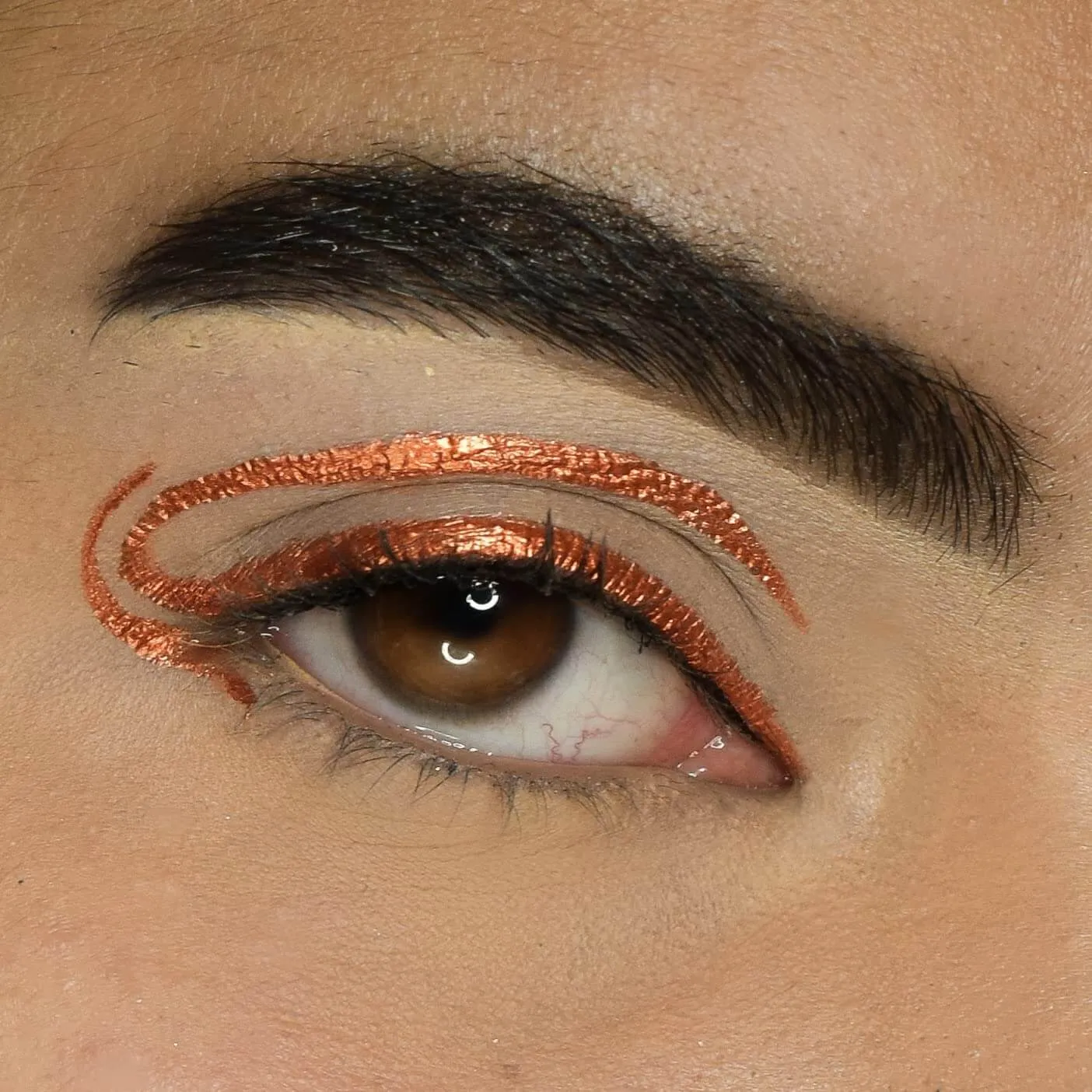 FRAME ME! METALLIC EYELINER