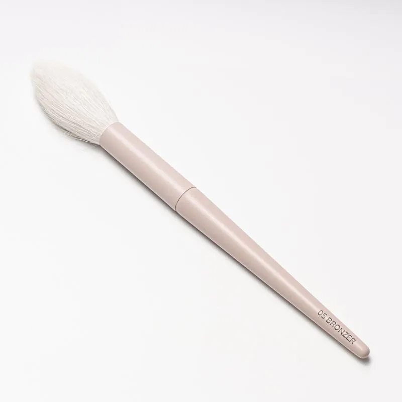 GI BEAUTY Bronzer brush