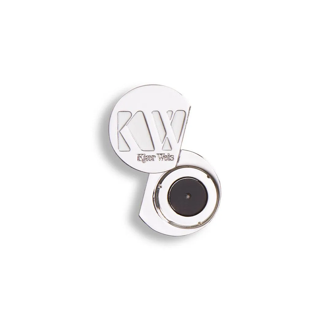 Iconic Edition Compact Powder Eye Shadow