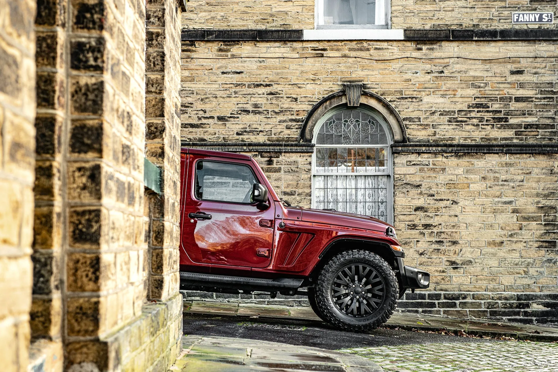 Jeep Wrangler JL 4 Door Bodyguard - Red Exterior
