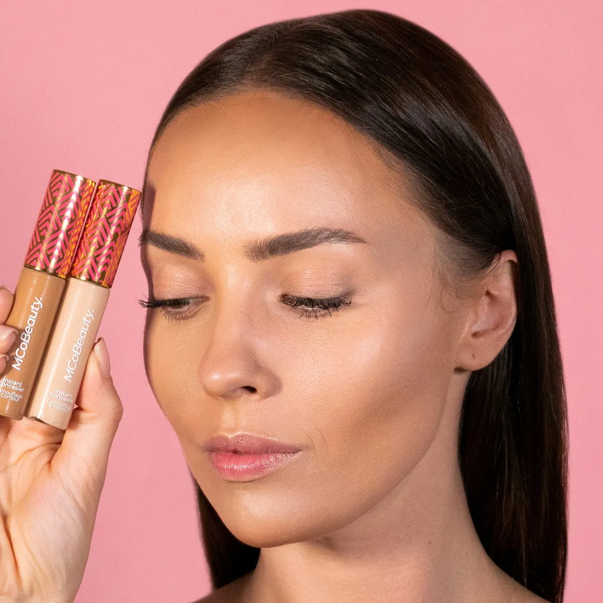 MCOBEAUTY Instant Camouflage & Contour Concealer - Light