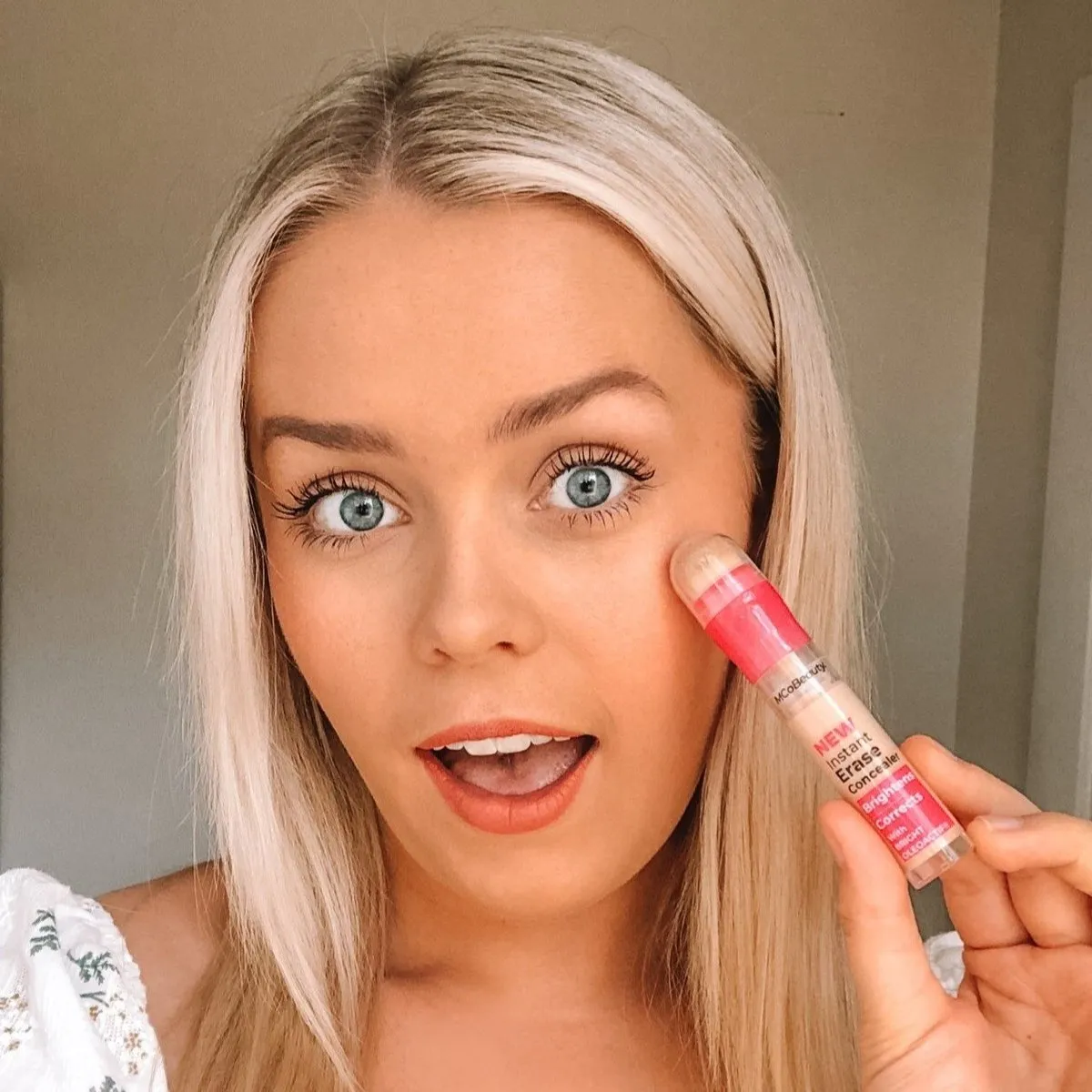 MCOBEAUTY Instant Erase Concealer - Ivory