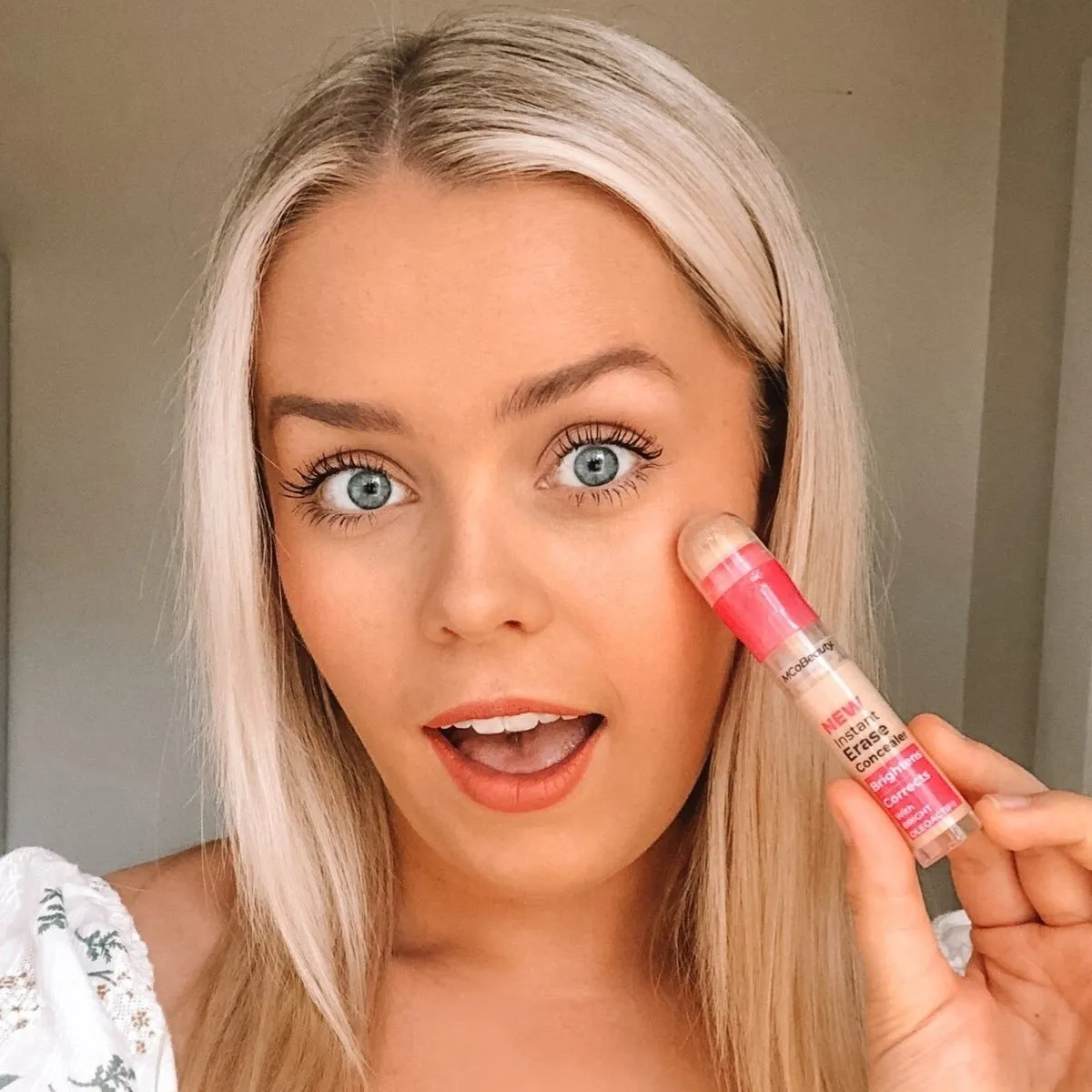 MCOBEAUTY Instant Erase Concealer - Medium