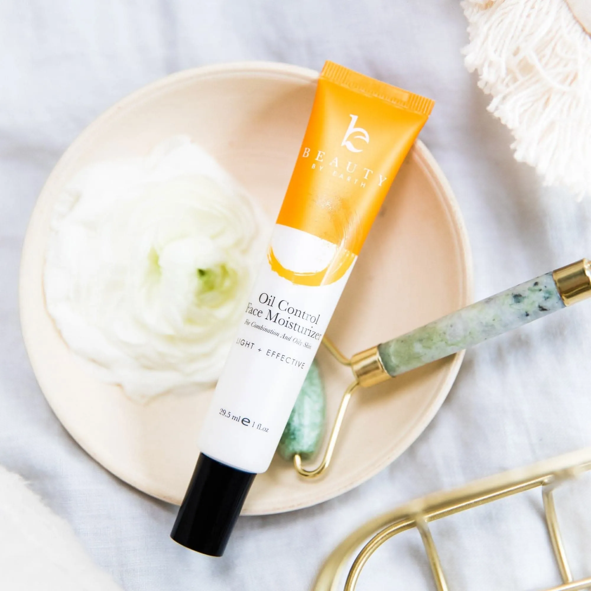 Oil Control Moisturizer (SECRET DEAL)