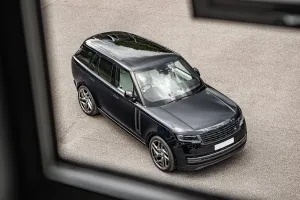 Range Rover 2022 - Glossy Blue Exterior