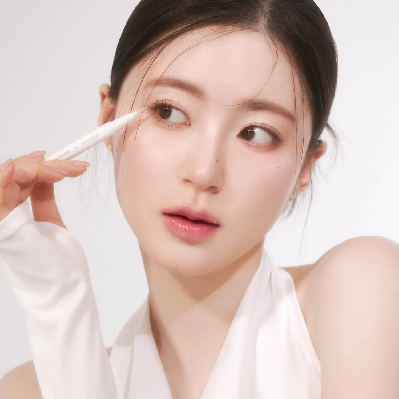 ROM&ND Twinkle Pen Liner (03 Rosy Sparkle) 韩国ROM&ND 闪亮眼线液笔 (03 玫瑰闪光) 0.5g