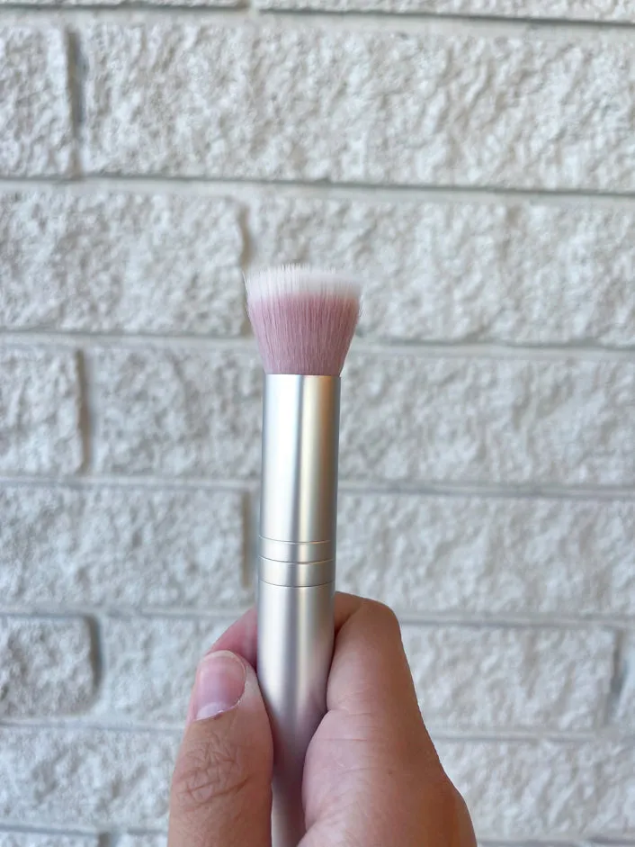 SKIN2SKIN BLUSH BRUSH