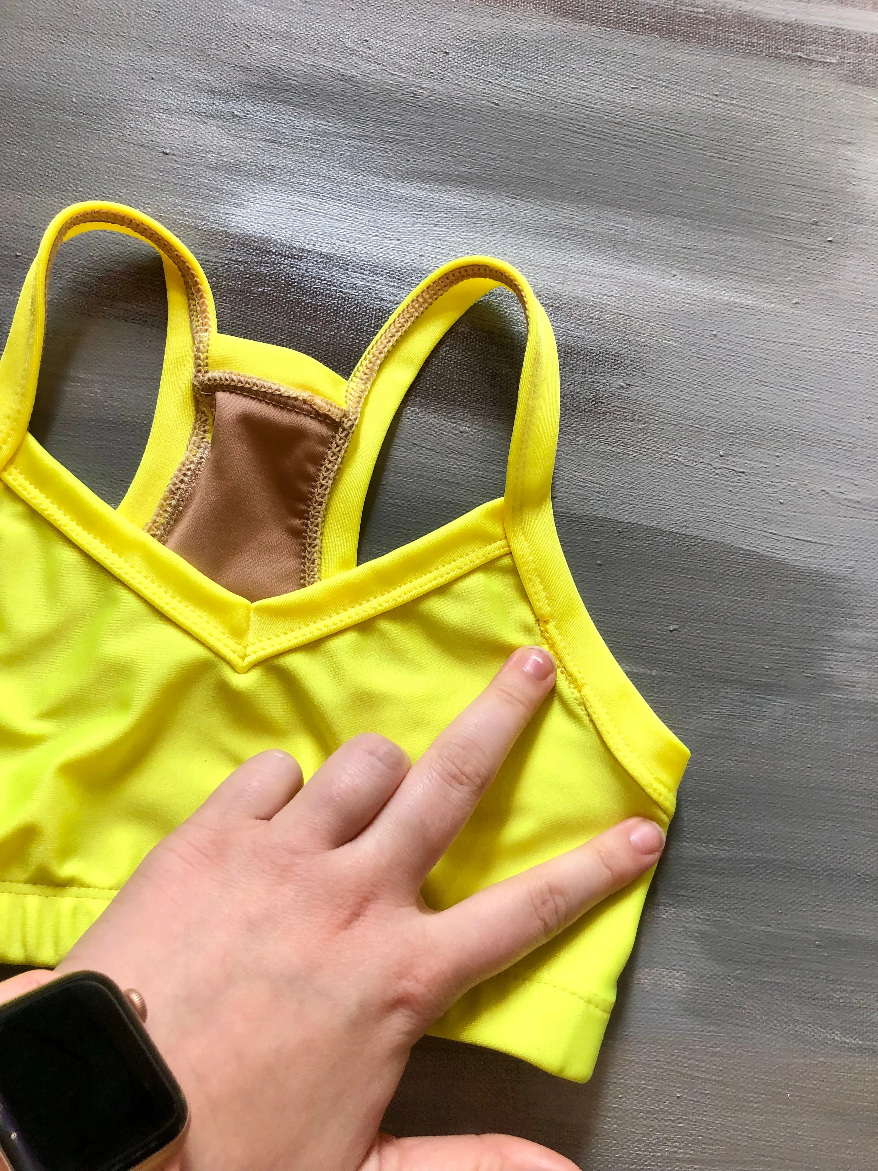Slight cosmetic flaw, CI- Bright Yellow- Radiant Top