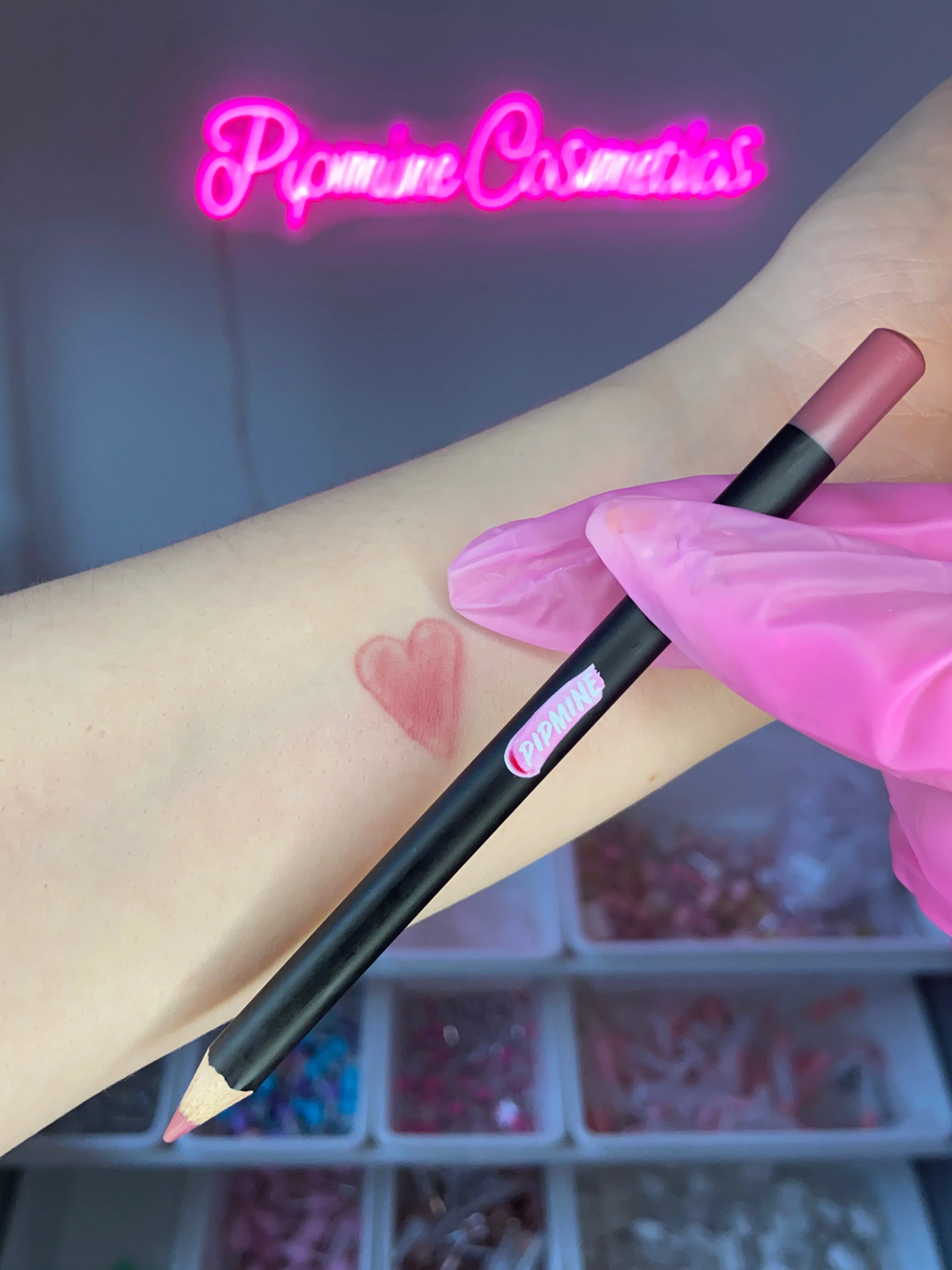 Taffy Lip Liner