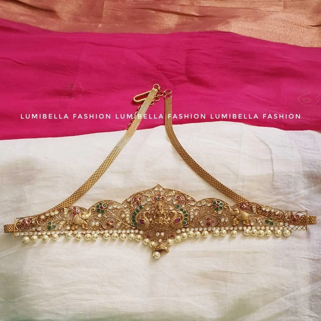 Temple Ottiyanam With White Pearls