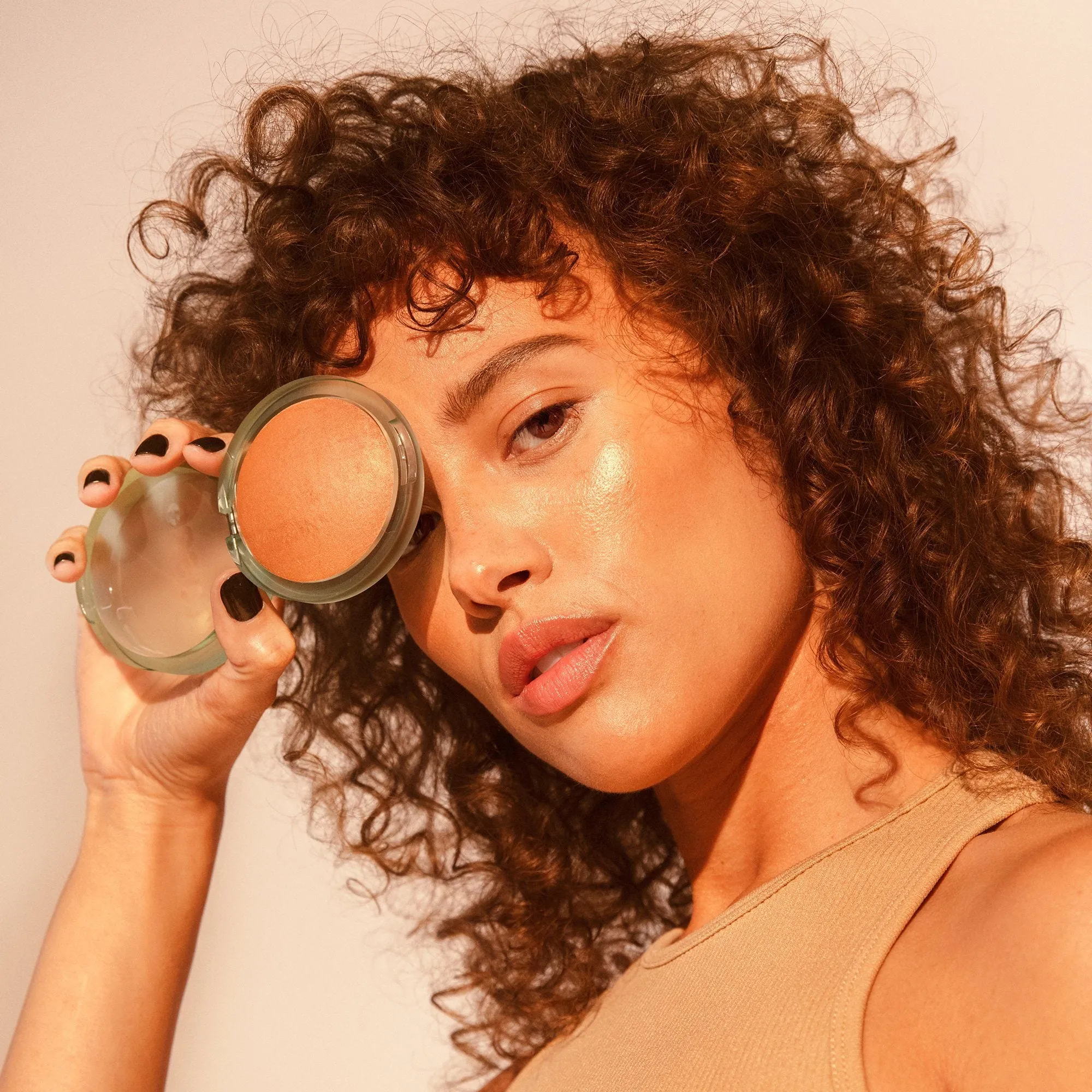 The Sun Show Moisturizing Baked Bronzer