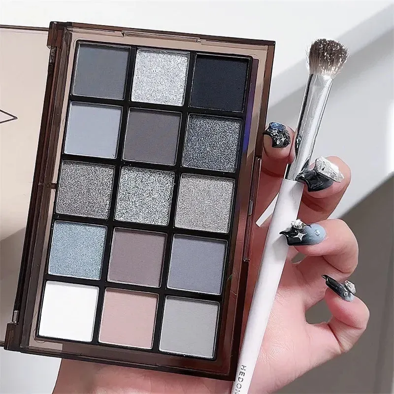 Yeknu 15Colors Cool Toned Eyeshadow Palette Black Smokey Eye Glitter Eyeshadow Shadow Eye Pigments Matte Palette Palett Palette S K4W5